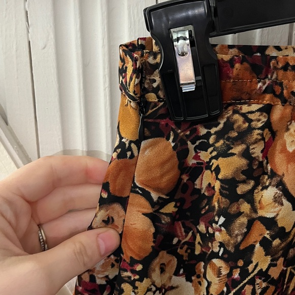 Coldwater creek fall floral skirt size petite small - Picture 5 of 7